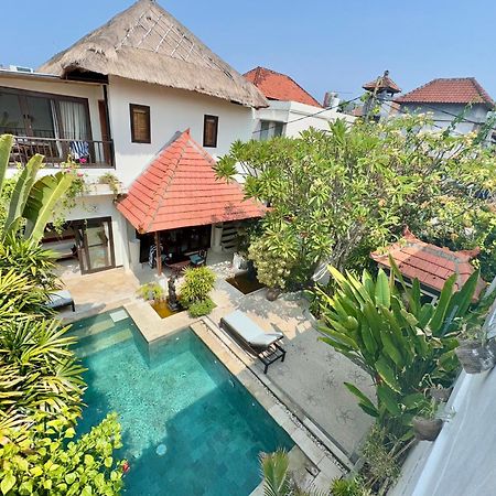 Villa Carissa Seminyak Centre, Bali By Le Ciel Hospitality Extérieur photo