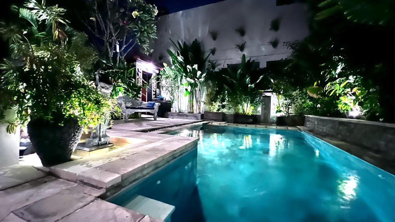 Villa Carissa Seminyak Centre, Bali By Le Ciel Hospitality Extérieur photo