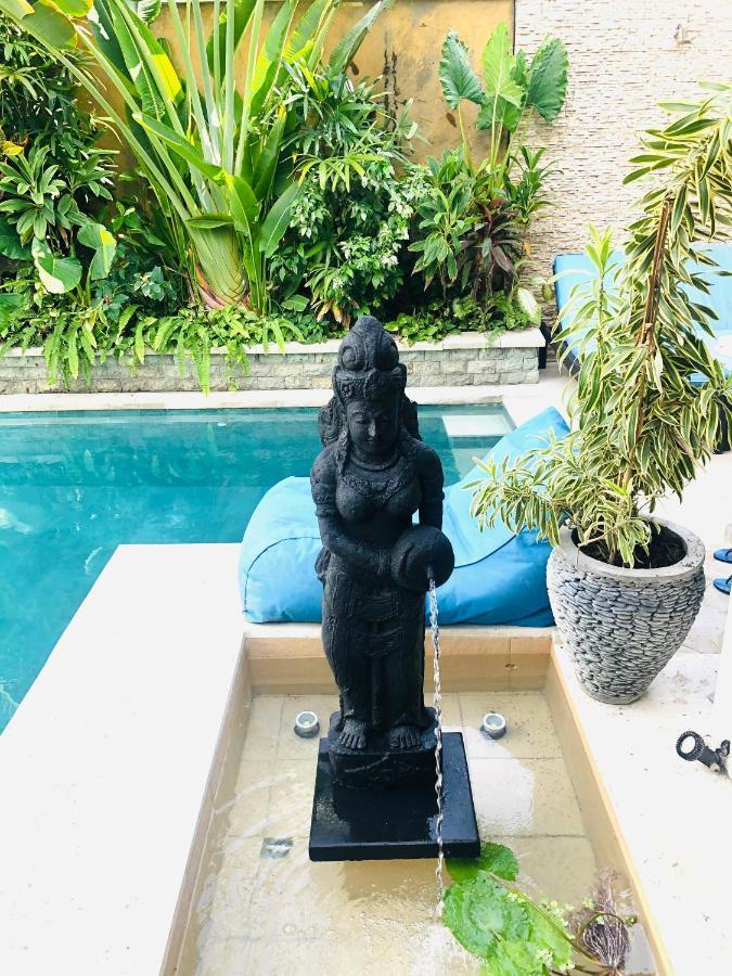 Villa Carissa Seminyak Centre, Bali By Le Ciel Hospitality Extérieur photo